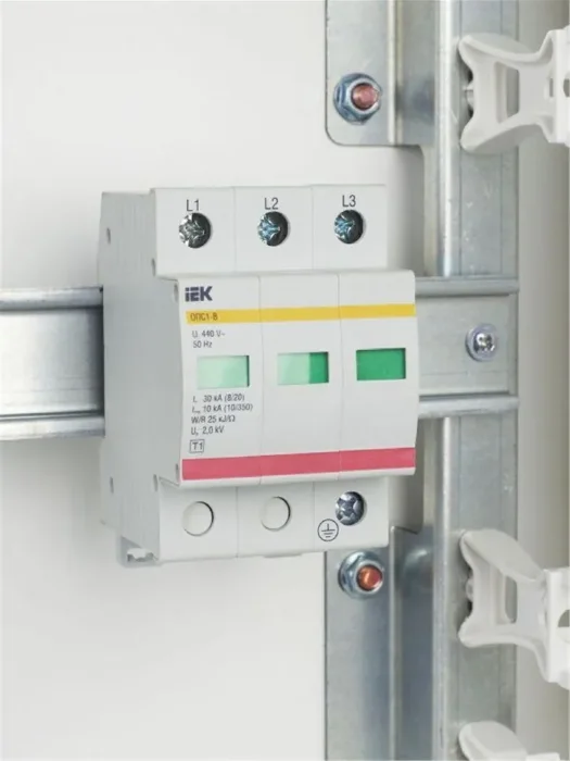 Ограничитель перенапряжения ОПС1-B 3P KARAT IEK MOP20-3-B