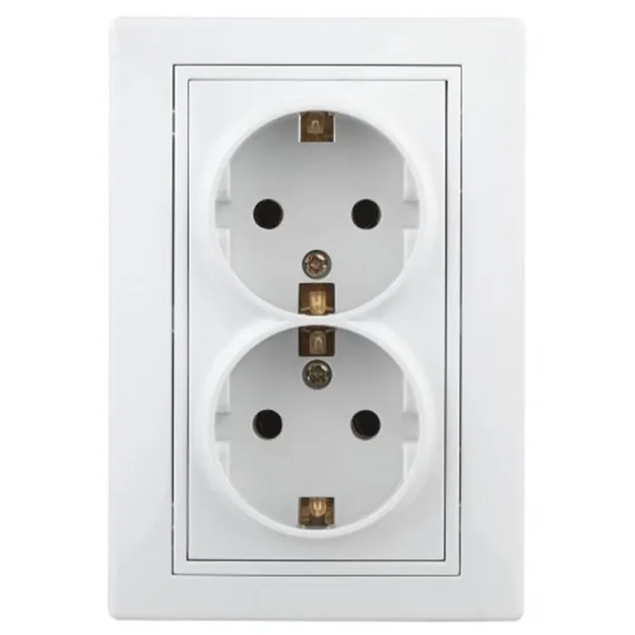 Розетка 2-м СП Plano 1-208-01 16А IP20 250В 2х2P+E Schuko защ. шторки бел. Intro Б0053933