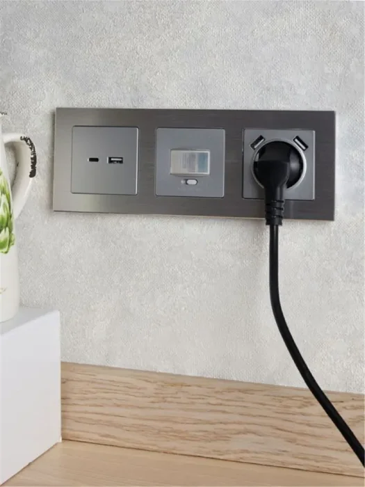 Датчик движения BRITE ДС10-1-БрА механизм алюм. IEK BR-MS10-N-150-05-K47