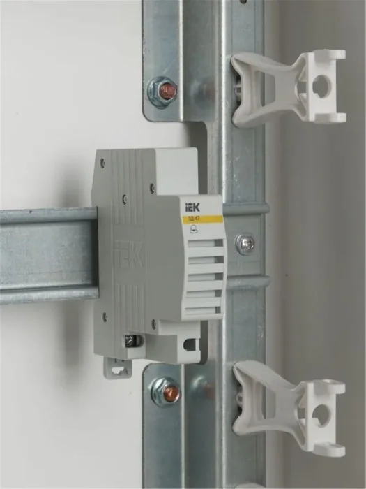 Звонок на DIN-рейку ЗД-47 KARAT IEK MZD10-230