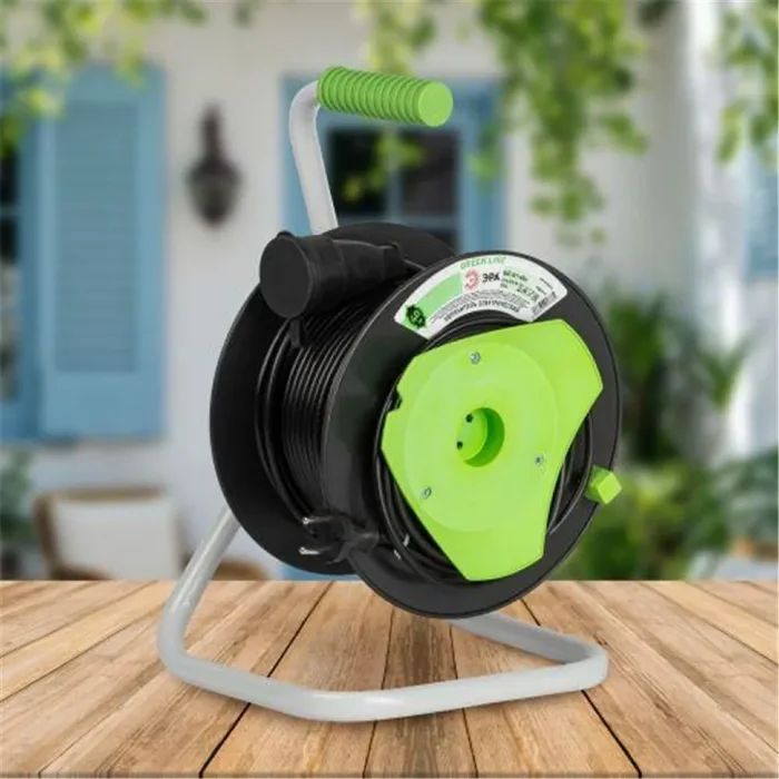 Удлинитель на пластик. катушке 1х40м без заземл. GAZ-2x1-40m Greenline ПВС 2х1 Эра Б0065109