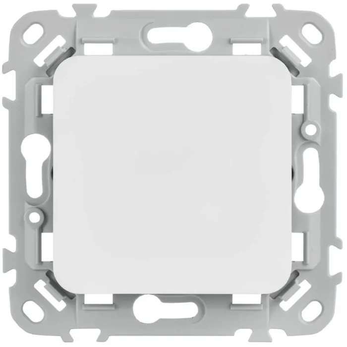 Заглушка СП FLITE ЗГ-ФлБ с суппортом механизм бел. IEK FI-PL10-K01