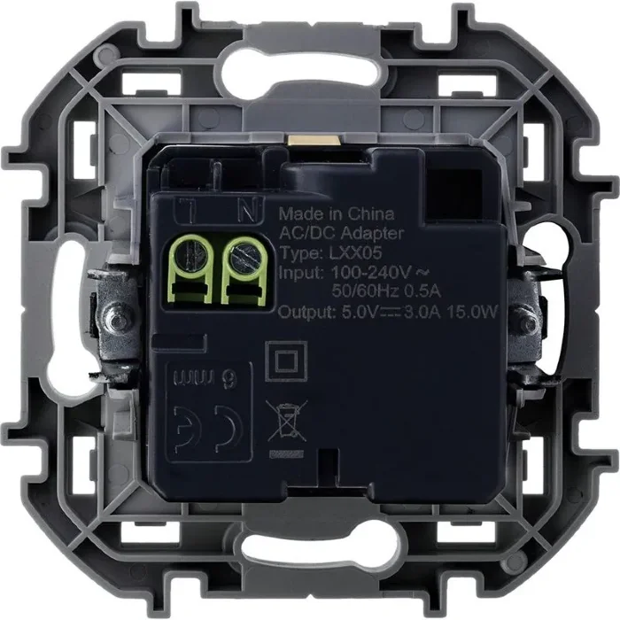 Устройство зарядное Inspiria с 2-мя USB разьемами A и C 240В/5В 3000мА сл. кость IEK 673761