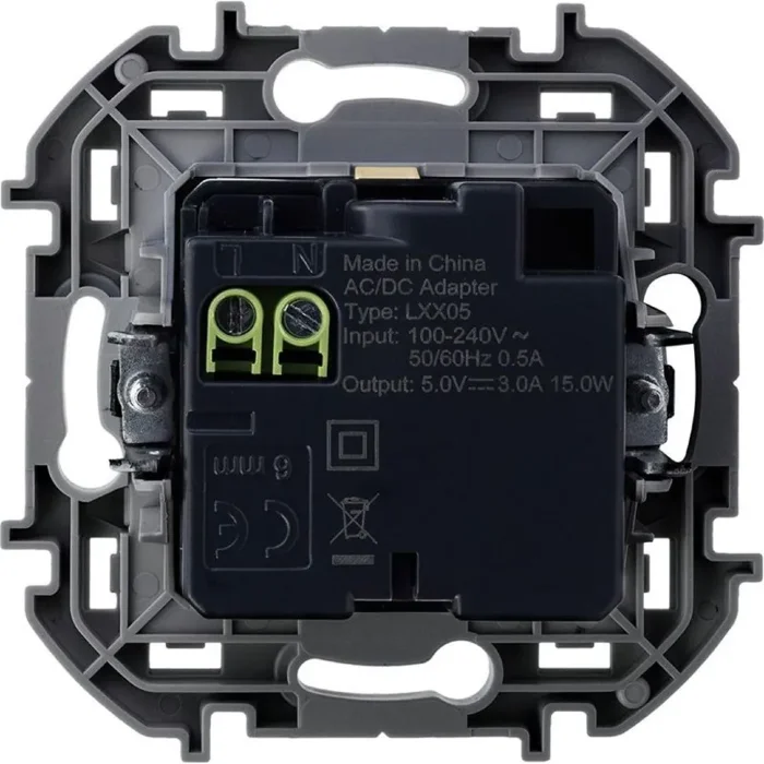 Устройство зарядное Inspiria с 2-мя USB разьемами A и C 240В/5В 3000мА сл. кость IEK 673761
