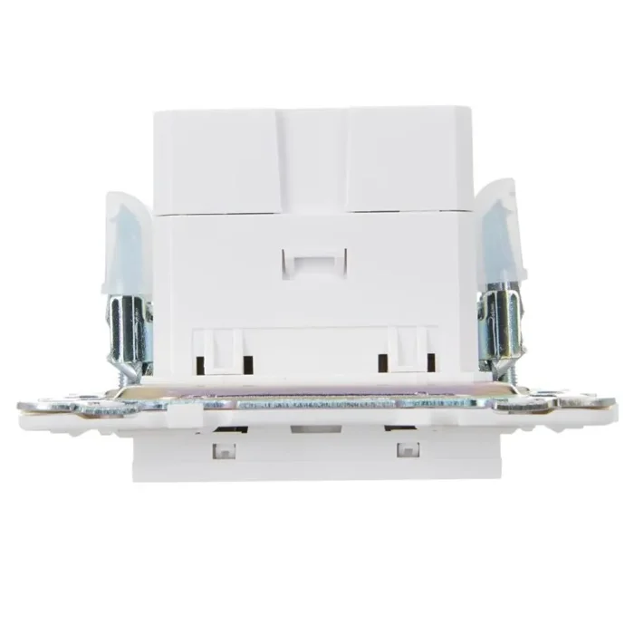 Розетка USB A+A 3.1А SKANDY SK-R15W арктич. бел. IEK SK-U21-D31-K01