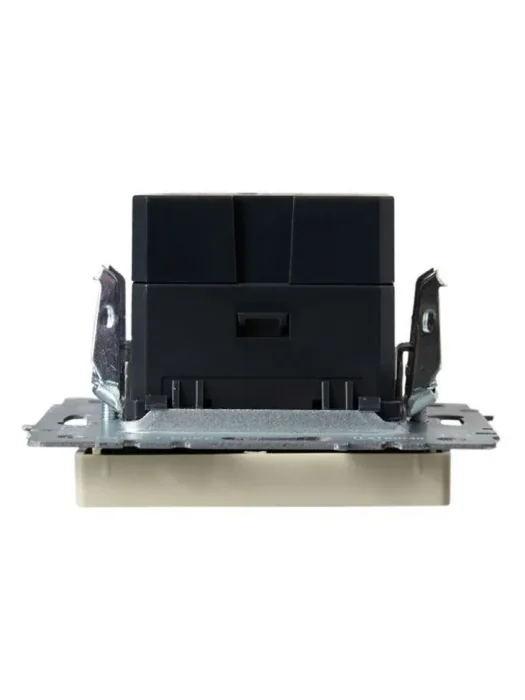 Розетка BRITE USB A+C 18Вт РЮ11-1-БрКр механизм беж. IEK BR-U22-018-K10