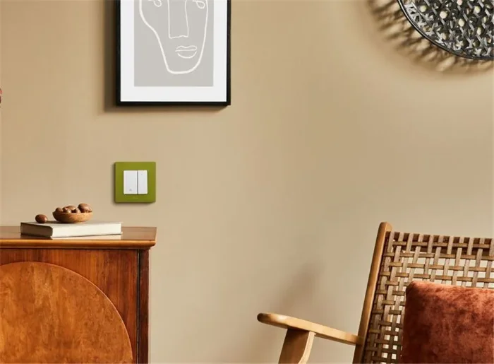 Механизм светорегулятора нажимного СП Etika 400Вт бел. IEK 672218