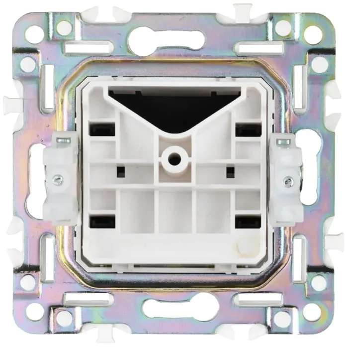 Вывод кабеля SKANDY SK-O01Bl черн. IEK SK-VK10-0-K02