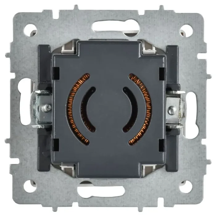 Светорегулятор поворотно-нажимной СП BRITE СС10-1-0-БрАБ 600Вт механизм арктич. бел. IEK BR-D20-0600-K91