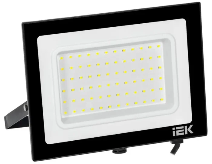 Прожектор светодиодный СДО 06-70 6500К IP65 черн. IEK LPDO601-70-65-K02
