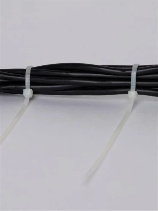 Хомут кабельный 2.5х150 нейл. бел. (уп.100шт) IEK UHH31-D025-150-100