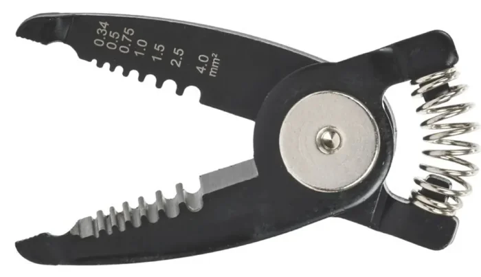 Пассатижи многофункциональные ARMA2L 3 K1 с насадками 4в1 IEK A2L3-NP10-K1-N04-04