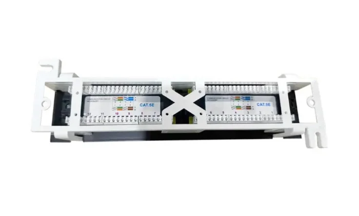 Патч-панель настенная кат.5E UTP 12 портов RJ-45 TOKOV ELECTRIC TKE-WMPP-5E-1U-12P-UTP