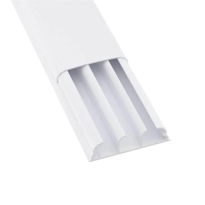 Кабель-канал плинтусный 70х22 L2000 пластик DKC 07200