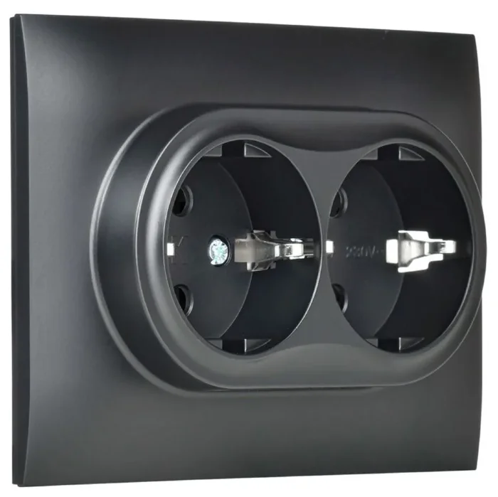 Розетка 2-м SKANDY 16А с заземл. защ. шторки в сборе SK-R07Bl черн. IEK SK-R24-16-K02-F