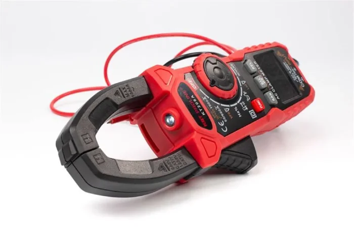 Клещи токовые цифровые KT 208А "PROLINE" КВТ 79131