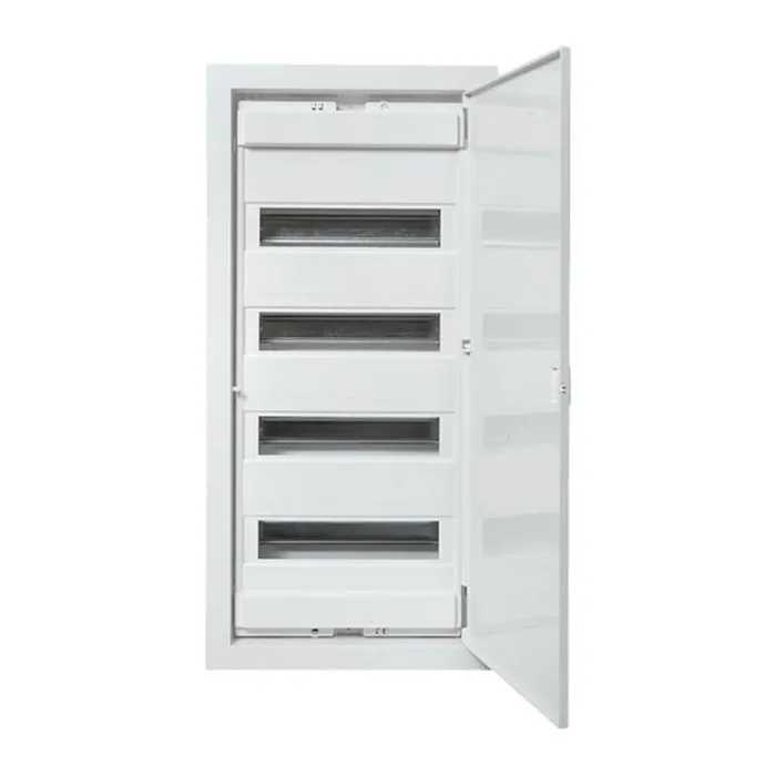 Щит силовой встраив. Nova 48мод. IP41 с пластик. дверью EKF nv-pb-pd-4