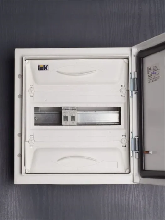 Ограничитель перенапряжения ОПС1-C 1Р 10/40кА 230В GENERICA MOP20-1-C-G