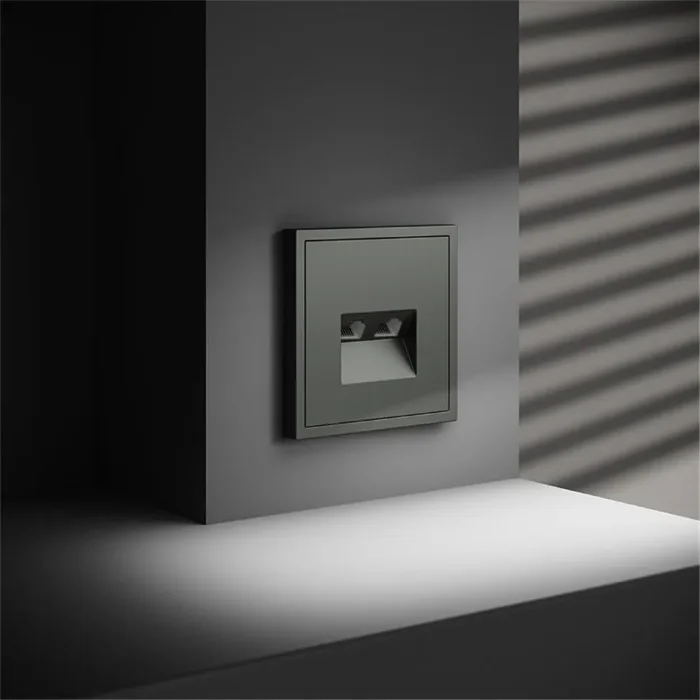 Розетка компьютерная 2-м СП S70 RJ45 + RJ45 кат.6 механизм титан Voltum VLS060206