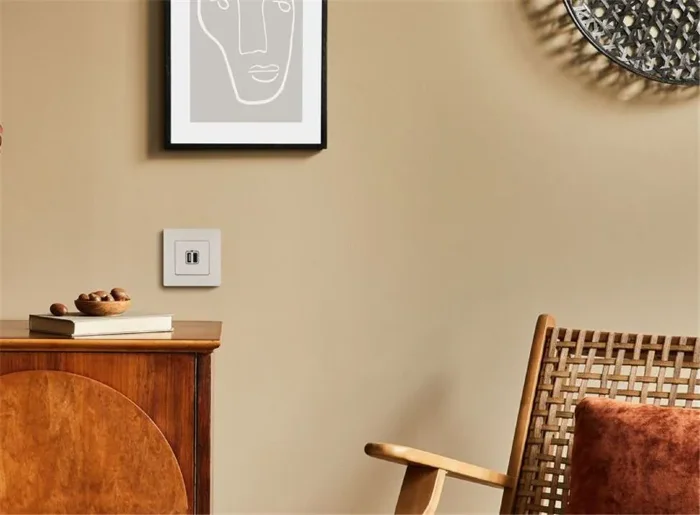 Устройство зарядное Etika с 2-мя USB разъемами A и C 240В/5В 3000мА сл. кость IEK 672336