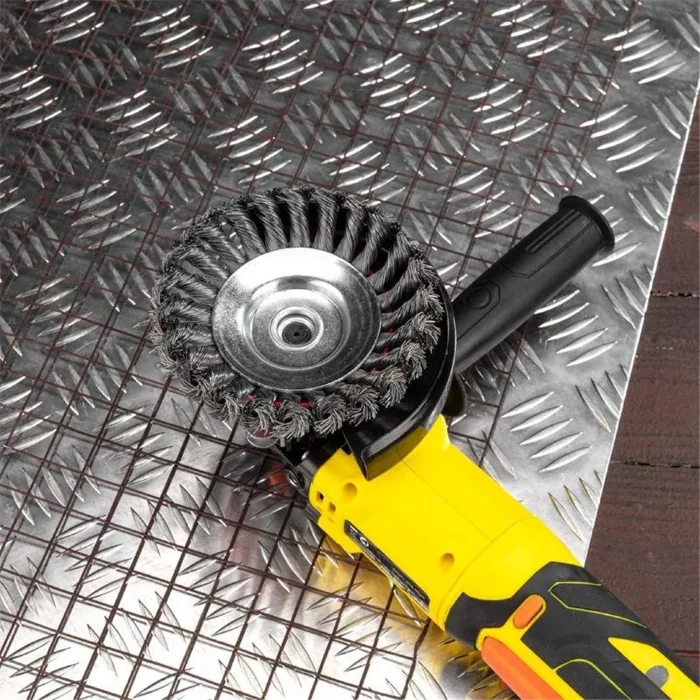 Щетка коническая для УШМ крученая стальная проволока 125мм М14 Kranz KR-91-1203