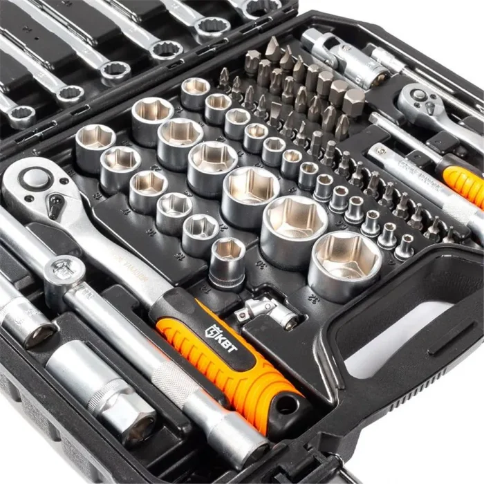 Набор инструментов НАИ-06/82 КВТ 82133