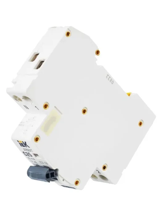 Выключатель автоматический дифференциального тока 2п (1P+N) C 25А 30мА тип AC АВДТ B06S 18мм ARMAT IEK AR-B06S-1N-C25C030