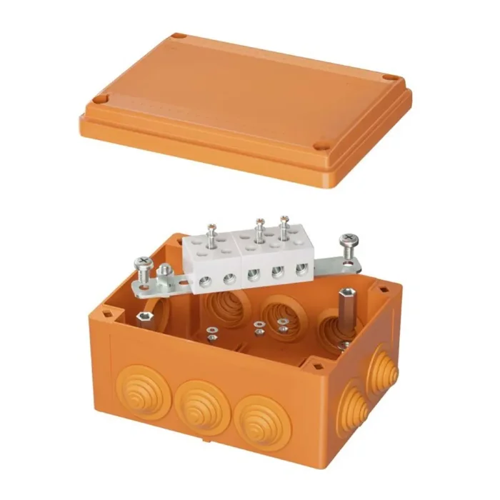 Коробка ответвительная FS 150х110х70мм IP56 5п 450В 30А 16кв.мм с кабельными вводами и клеммниками пластик. DKC FSB21516