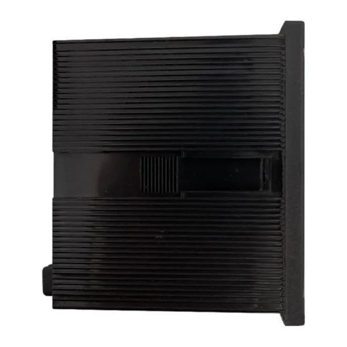 Вольтметр цифровой VD-963 на панель 96х96 трехфазный EKF vd-963