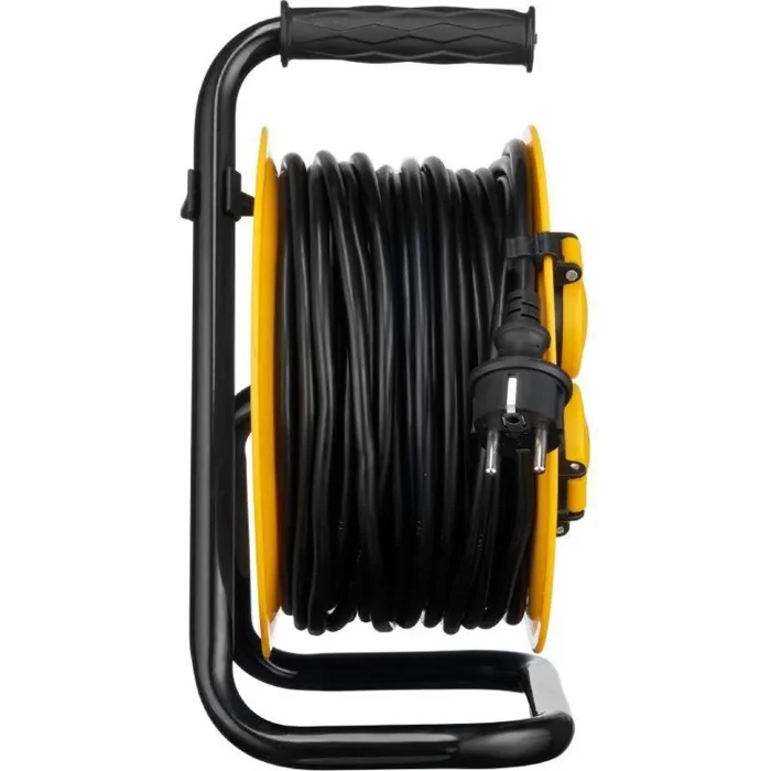 Удлинитель на катушке 4х30м с заземл. 16А IP44 Industrial plus УК30 3х1.5 термозащита IEK WKP15-16-04-30-44