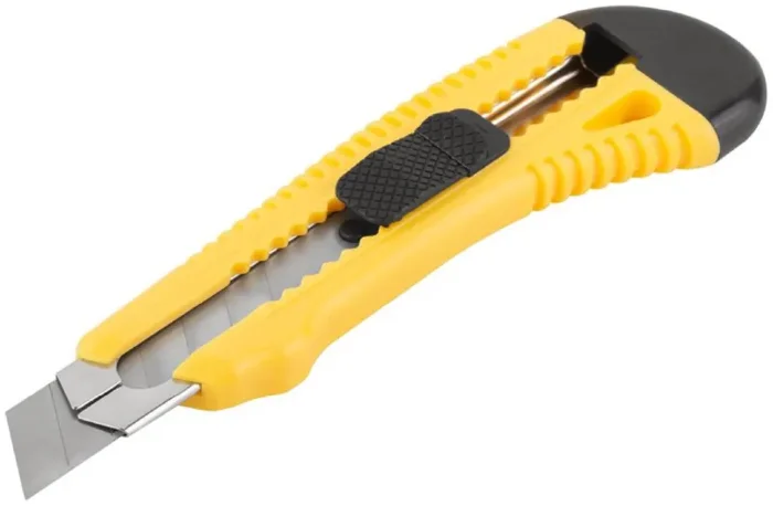 Нож технический 18мм усилен. пластик. FIT 10228