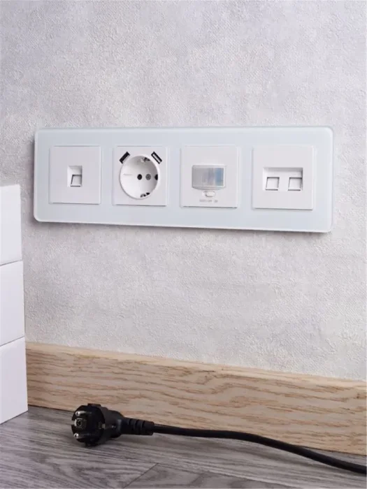 Датчик движения BRITE ДС10-1-БрБ механизм бел. IEK BR-MS10-N-150-05-K01