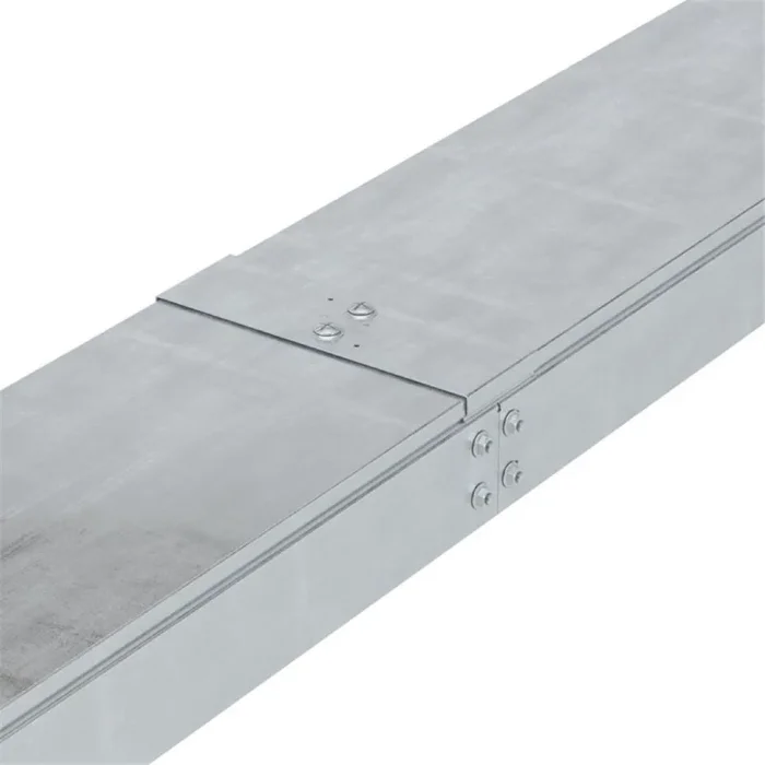 Накладка соединительная CGC для крышки осн. 100 DKC 37392