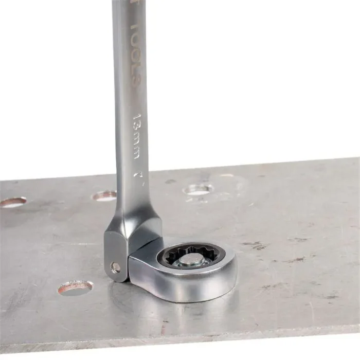 Ключ гаечный трещоточный с шарниром 13 мм КВТ 79195