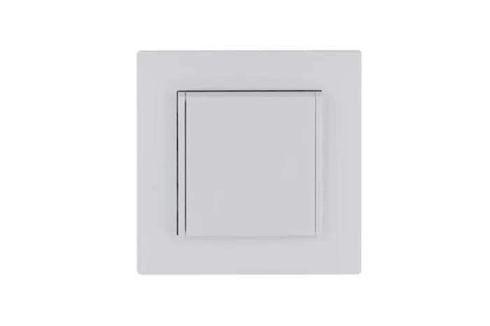 Розетка 1-м с крышкой Karea RIZZ с заземл. бел. Makel 88001029